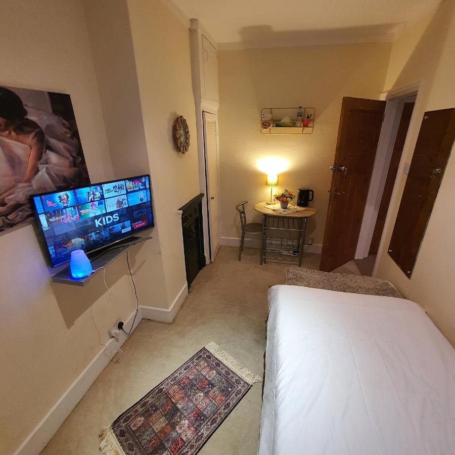 Monalisa Single Room Near Edgware Station מראה חיצוני תמונה