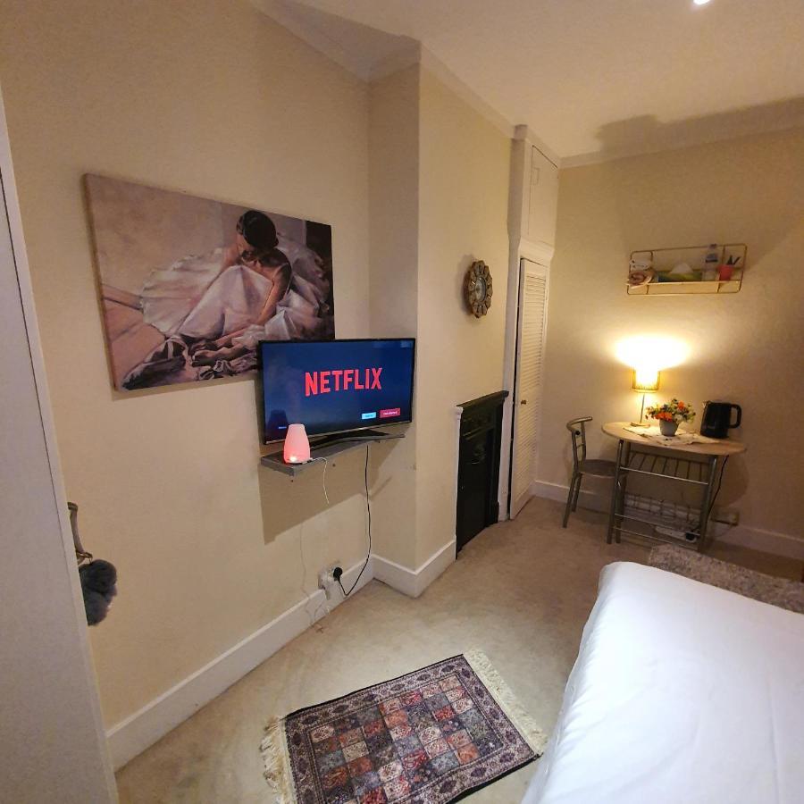 Monalisa Single Room Near Edgware Station מראה חיצוני תמונה