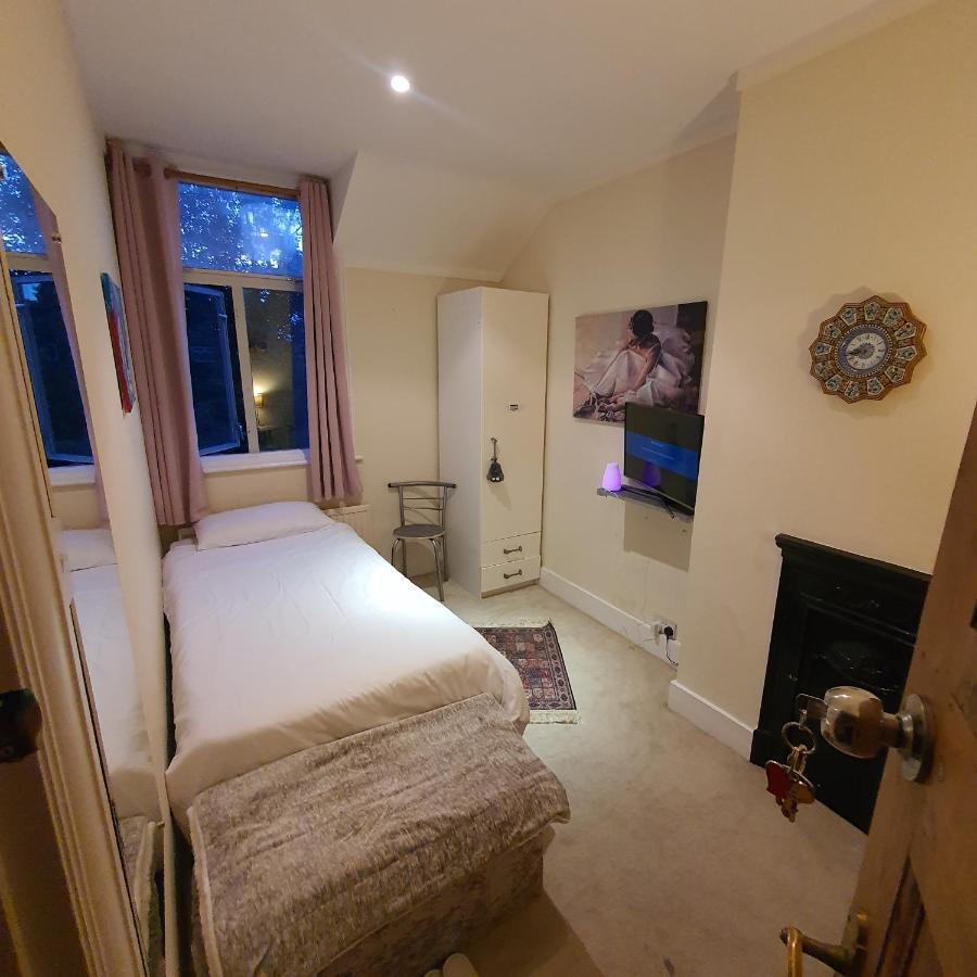 Monalisa Single Room Near Edgware Station מראה חיצוני תמונה