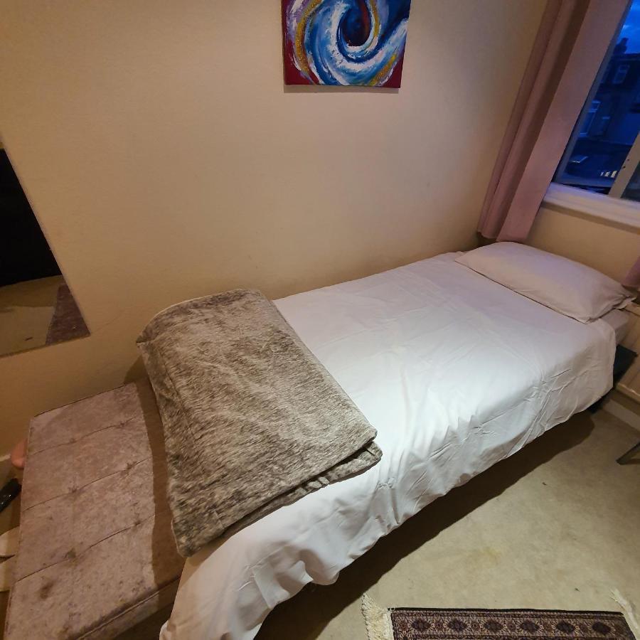 Monalisa Single Room Near Edgware Station מראה חיצוני תמונה