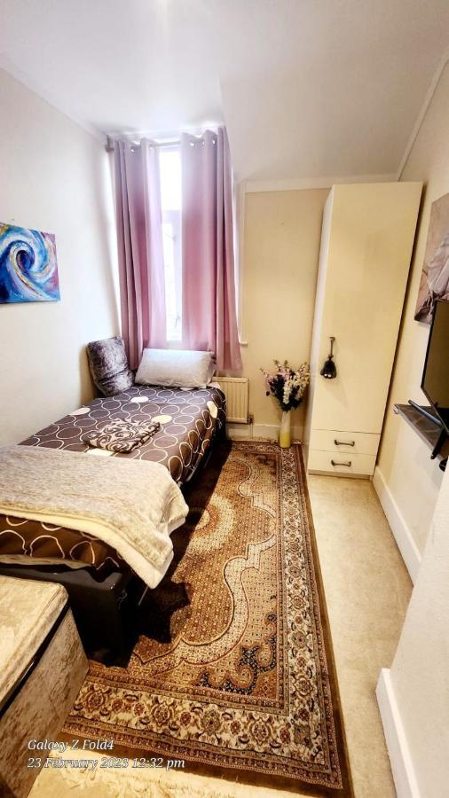 Monalisa Single Room Near Edgware Station מראה חיצוני תמונה